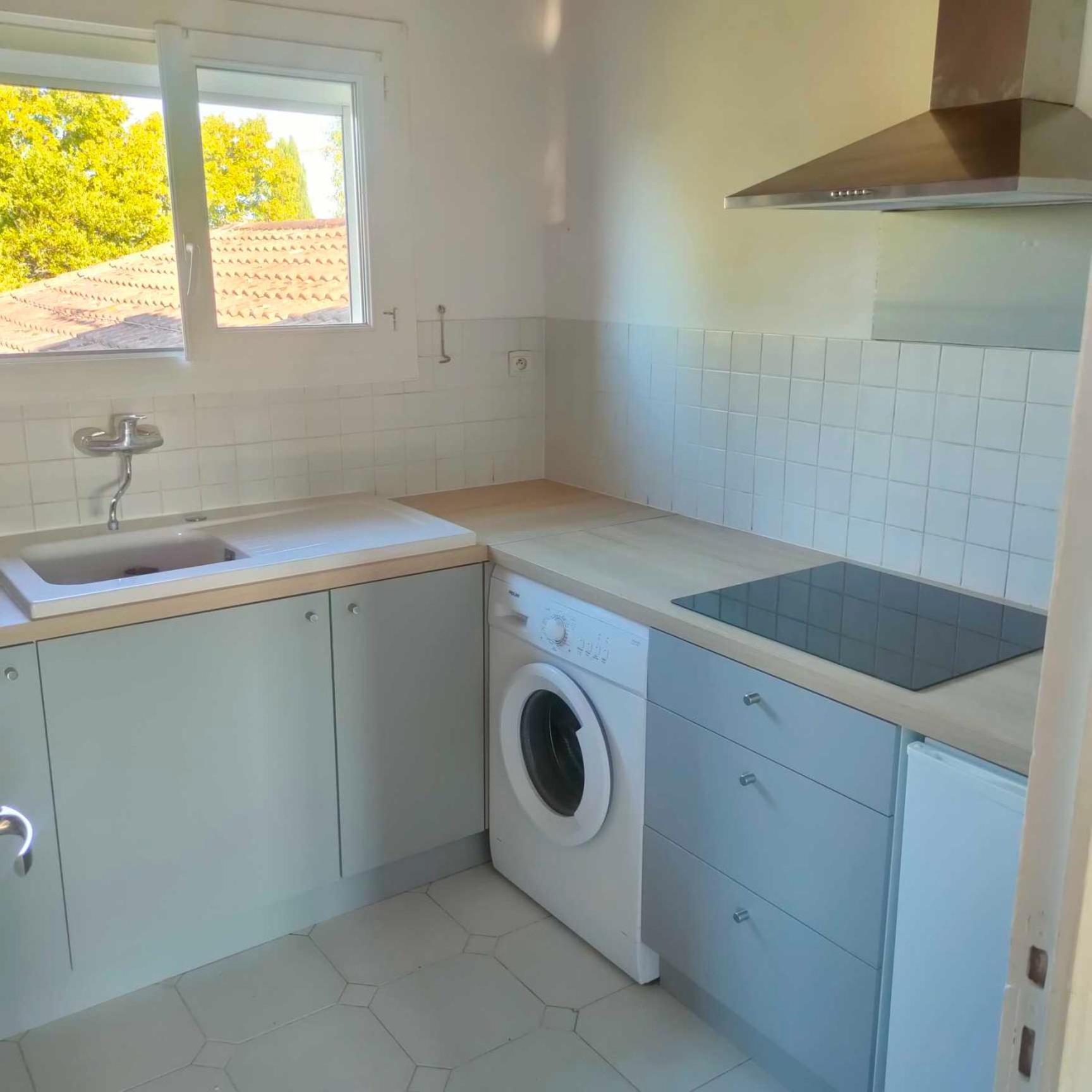 Appartement Avec Grand Jardin Et Parking, Uzes Bagian luar foto